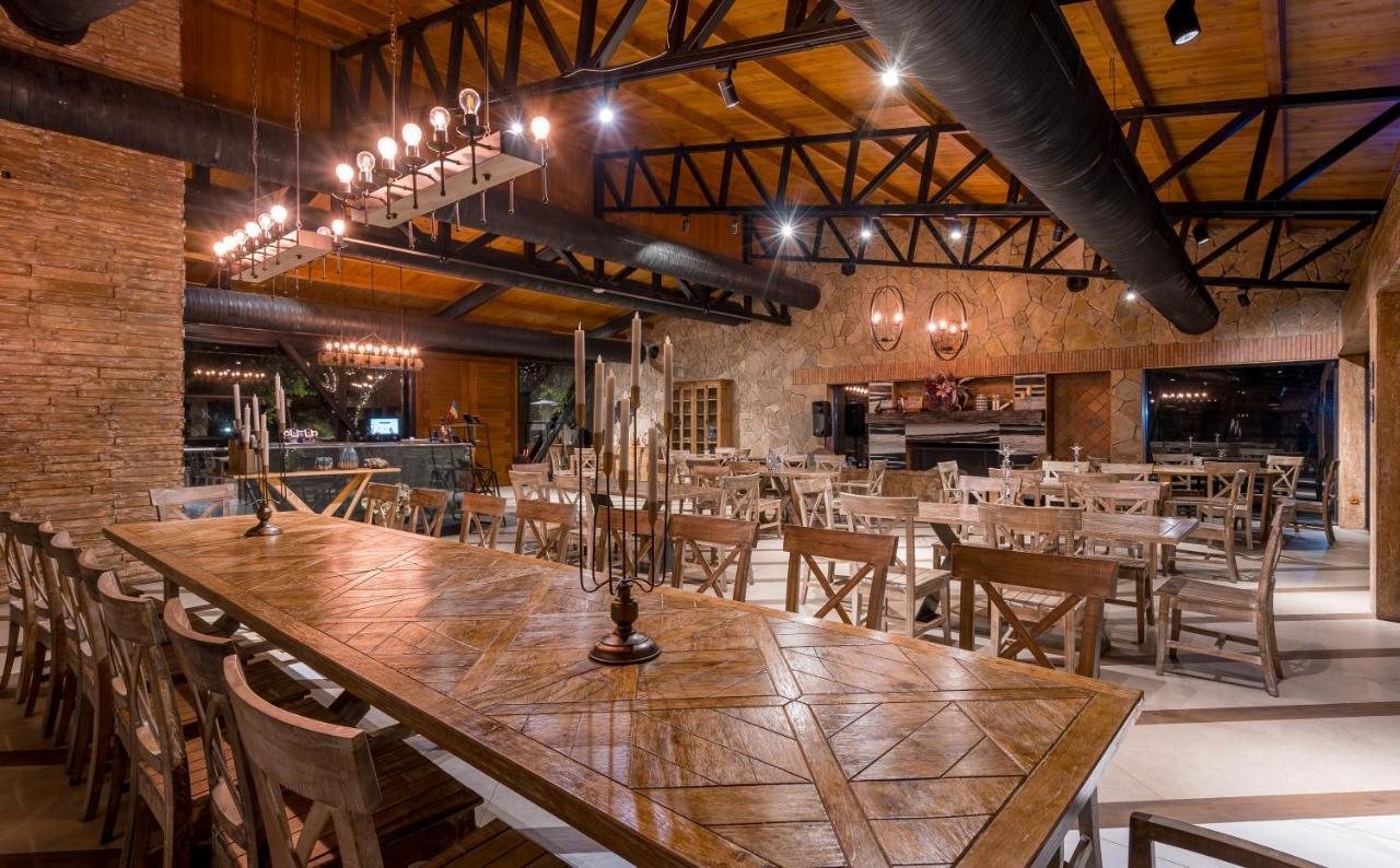 Giuaani Winery Hotel Manavi Exterior photo